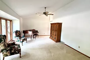 18777 Iroquois Dr, Spring Lake, MI 49456 - Photo 6