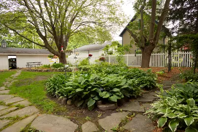 112 E Maple Street, Vicksburg, MI 49097 - Photo 38