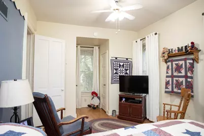 112 E Maple Street, Vicksburg, MI 49097 - Photo 16