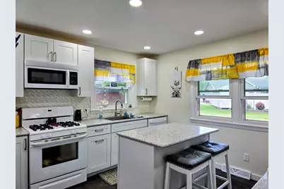 74 Carlyle Avenue, Coldwater, MI 49036 - Photo 6