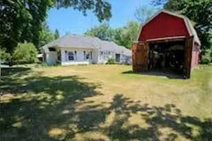 122 N Sherman St, Howard City, MI 49329 - Photo 12