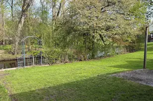 122 N Sherman St, Howard City, MI 49329 - Photo 16