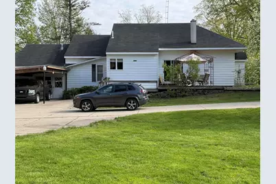122 N Sherman Street, Howard City, MI 49329 - Photo 4