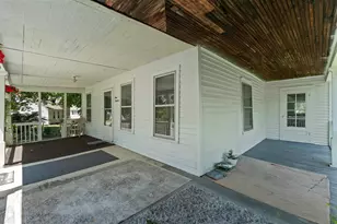 319 S 5th St, Niles, MI 49120 - Photo 4