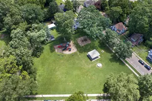 319 S 5th St, Niles, MI 49120 - Photo 36