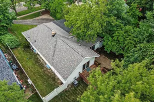 1100 Breton Rd SE, East Grand Rapids, MI 49506 - Photo 26