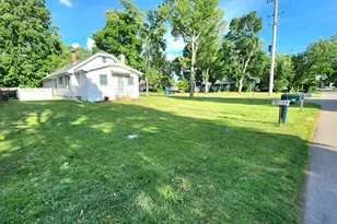 801 Concord Blvd, Jackson, MI 49202 - Photo 2