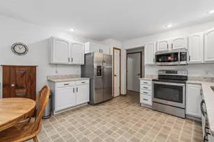 2600 Orange Meadow Ln, Kalamazoo, MI 49004 - Photo 8