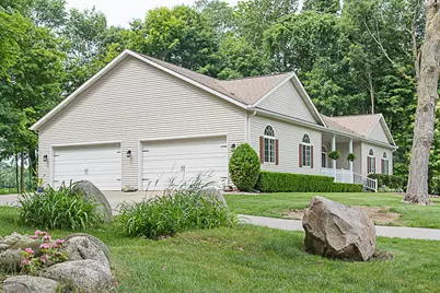 1108 Barton Street, Otsego, MI 49078 - Photo 2