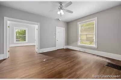 1559 Forrest Avenue NE, Grand Rapids, MI 49505 - Photo 4