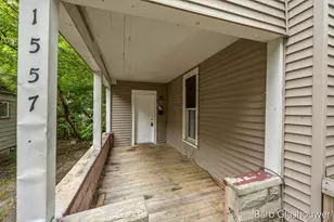 1559 Forrest Ave NE, Grand Rapids, MI 49505 - Photo 2