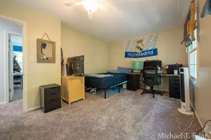 7421 Treeline Dr SE, Grand Rapids, MI 49546 - Photo 32