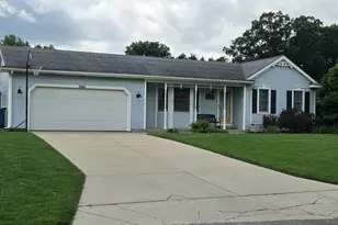 3866 Brookfield Dr, Hudsonville, MI 49426 - Photo 2