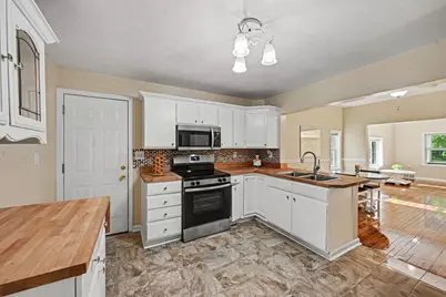 68 W Baldwin Avenue W, Battle Creek, MI 49037 - Photo 8
