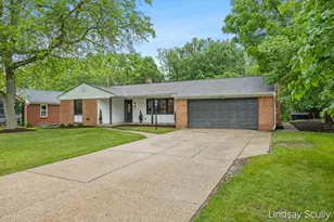 1955 Millbank St SE, Grand Rapids, MI 49508 - Photo 2