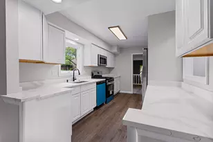 2260 Bordeaux St, West Bloomfield, MI 48323 - Photo 20