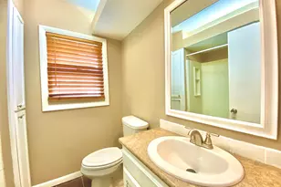 319 Holly St SW, Wyoming, MI 49548 - Photo 18
