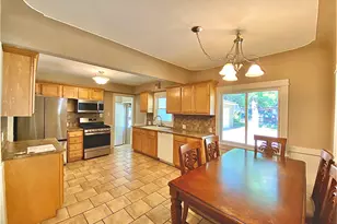 319 Holly St SW, Wyoming, MI 49548 - Photo 10