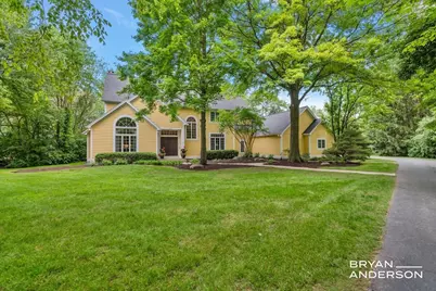 1015 Bradford Hollow Lane NE, Grand Rapids, MI 49525 - Photo 2