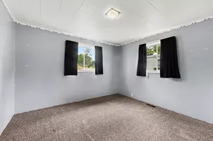 200 W Summit St, Muir, MI 48860 - Photo 14