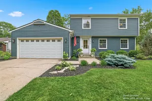 1910 Ridgemoor Dr SE, Grand Rapids, MI 49506 - Photo 2