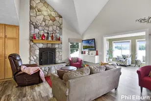 3611 Holiday Dr, Greenville, MI 48838 - Photo 24