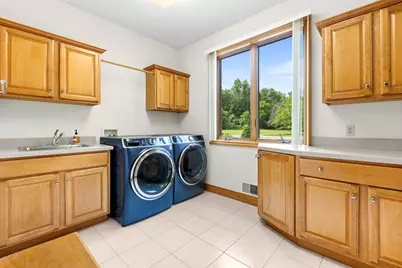120 Castleridge Drive, Battle Creek, MI 49015 - Photo 12