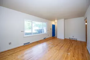 1031 N Maple Rd, Ann Arbor, MI 48103 - Photo 4