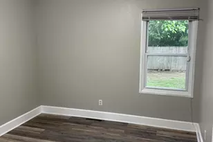 216 Ardmoor Dr, Battle Creek, MI 49037 - Photo 10