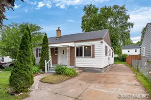 853 California St NW, Grand Rapids, MI 49504 - Photo 2