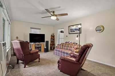 2207 Homecrest Avenue, Kalamazoo, MI 49001 - Photo 8