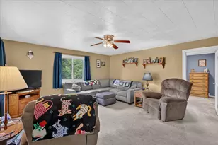 303 W Walnut St, Stanton, MI 48888 - Photo 12