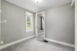137 Holly St SW, Grand Rapids, MI 49548 - Photo 16