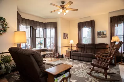 112 E Maple Street, Vicksburg, MI 49097 - Photo 6