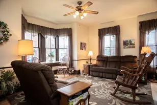 112 E Maple St, Vicksburg, MI 49097 - Photo 6
