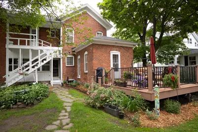 112 E Maple Street, Vicksburg, MI 49097 - Photo 4
