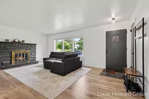 1819 Menominee Dr SE, Grand Rapids, MI 49506 - Photo 2