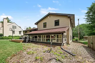 1819 Menominee Dr SE, Grand Rapids, MI 49506 - Photo 34