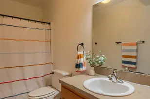 1344 Gladstone Dr SE, Grand Rapids, MI 49506 - Photo 24