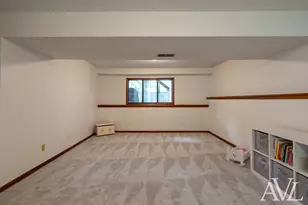 1344 Gladstone Dr SE, Grand Rapids, MI 49506 - Photo 20