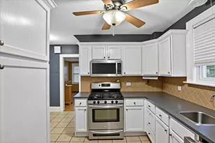 217 E Maryland Ave, Royal Oak, MI 48067 - Photo 10