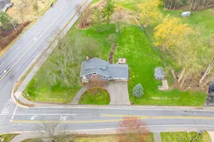 6387 Cascade Rd SE, Grand Rapids, MI 49546 - Photo 6
