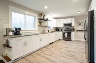 6387 Cascade Rd SE, Grand Rapids, MI 49546 - Photo 16