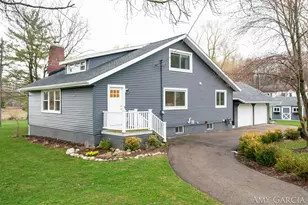 6387 Cascade Rd SE, Grand Rapids, MI 49546 - Photo 4