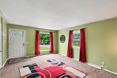 1262 NE Beechwood Street NE, Grand Rapids, MI 49505 - Photo 4