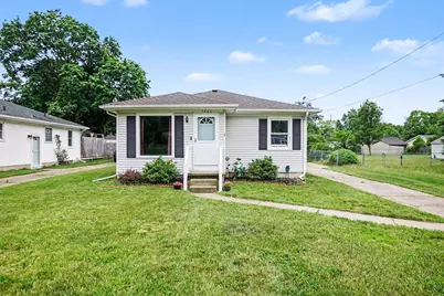 1262 NE Beechwood Street NE, Grand Rapids, MI 49505 - Photo 2
