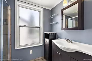 30475 Brentwood St, Southfield, MI 48076 - Photo 16