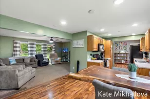 1249 Chalmers Dr, Battle Creek, MI 49015 - Photo 6