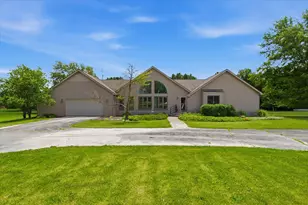 4521 Saline Waterworks Rd, Saline, MI 48176 - Photo 2