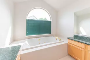 4663 Rosewood Ln, West Bloomfield, MI 48323 - Photo 50
